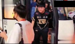 网红女朋友爆料视频,揭秘背后惊人真相！